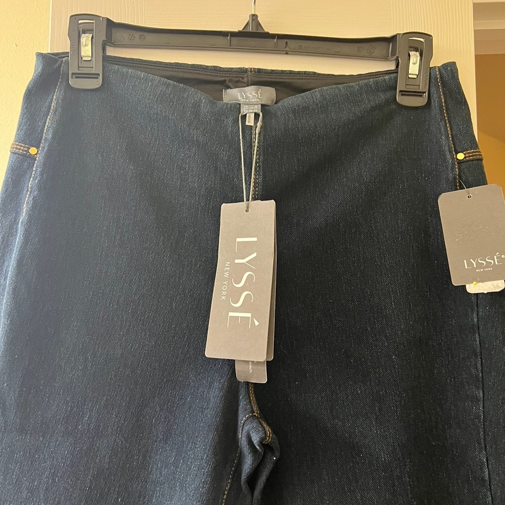 PRICE REDUCED!!Lysse Denim Shorts. Super cute!! Pull on denim shorts.